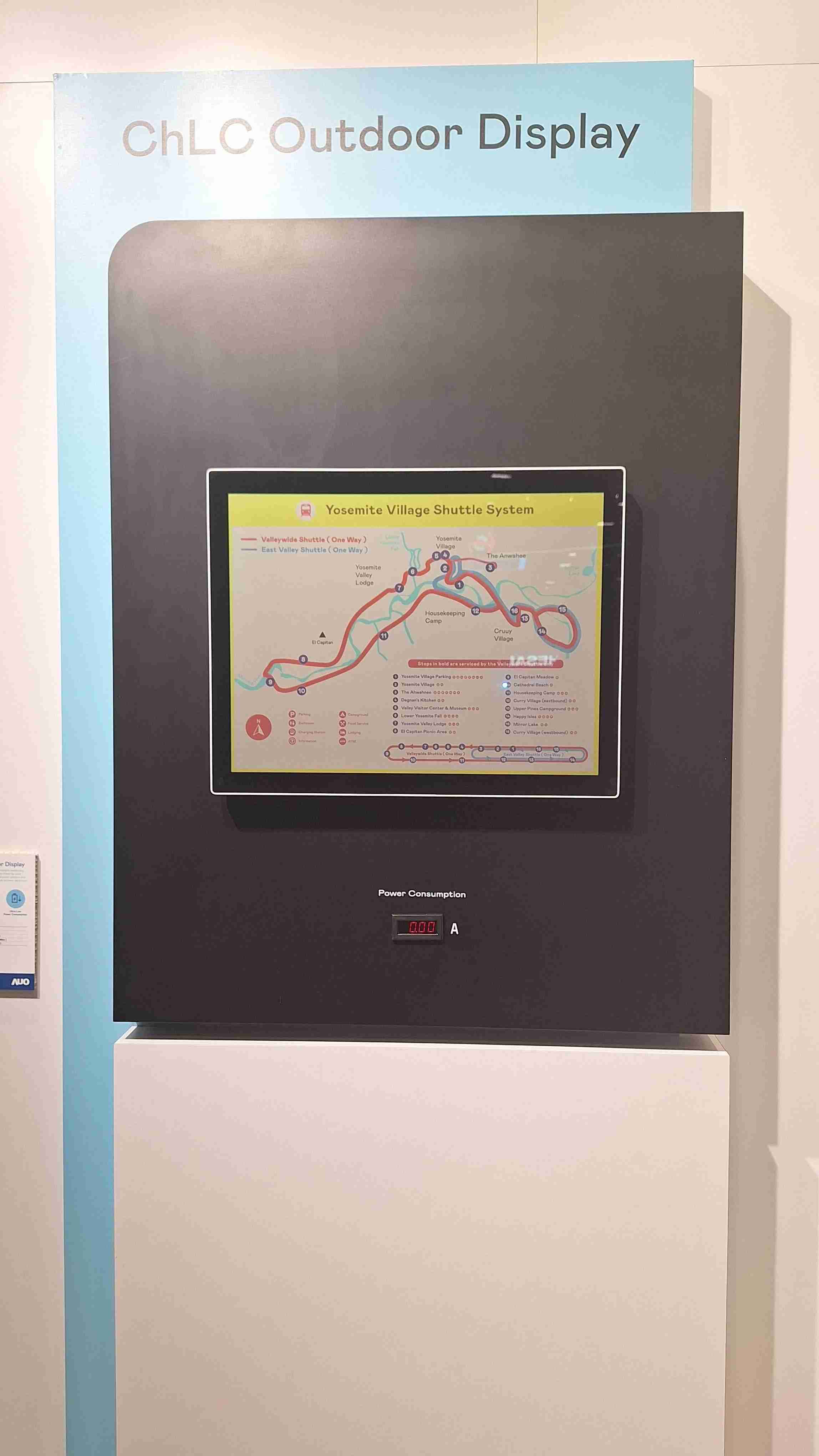 MG电玩的「胆固醇液晶超低耗能户外全彩显示器」不只环保省电，，，且符合户外严苛使用环境，，拥有在摄氏-30度至85度下的宽温使用优势，，，，并且强光愈强愈能呈现绝佳的色彩饱和度及显示效果，，易于安装的特性将成为户外电子看板的新首选。。
